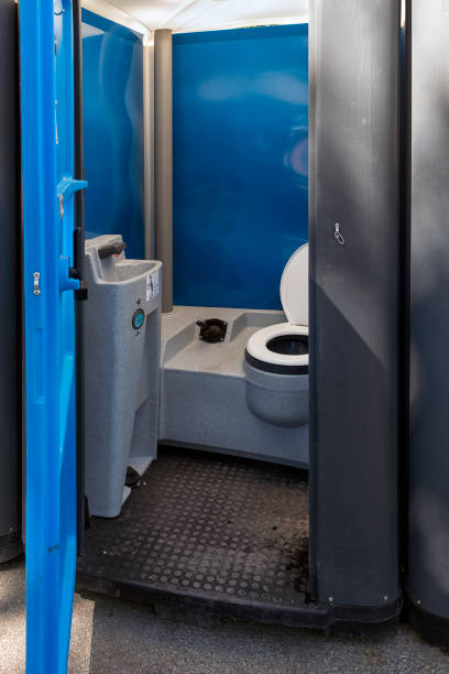 Portable Toilet Options We Offer in Garden City South, NY