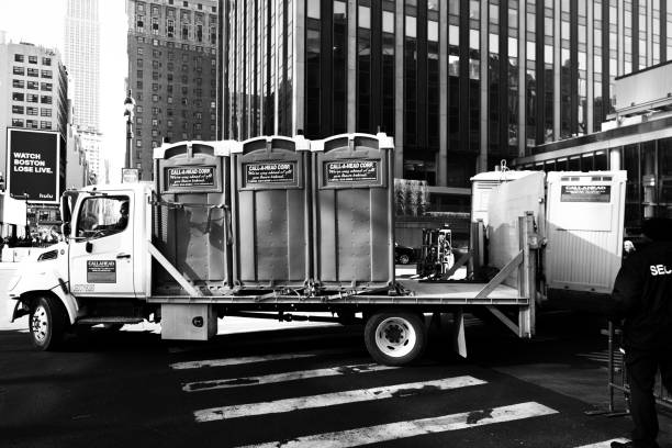 Best Affordable portable toilet rental  in Garden City South, NY
