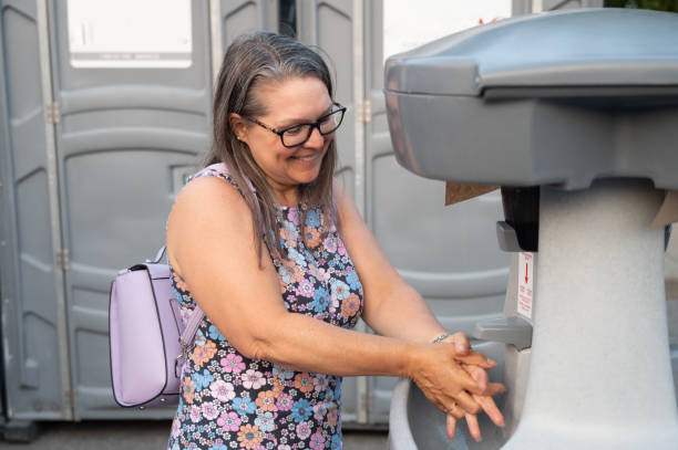 Best Portable sink rental  in Garden City South, NY